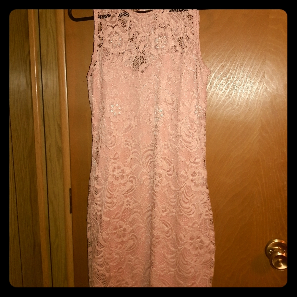 NWOT Pink lace sleeveless dress size m